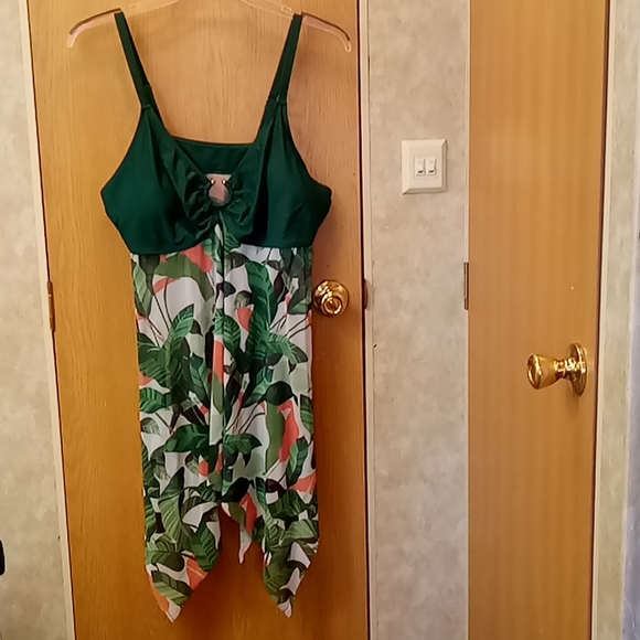 Other - Plus size 3XL bathing suit cover top